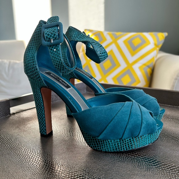 WHBM platform heels in aqua blue suede - Picture 10 of 10